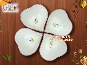 Bộ 4 bát tim men kem vẽ Hoa Sen vàng