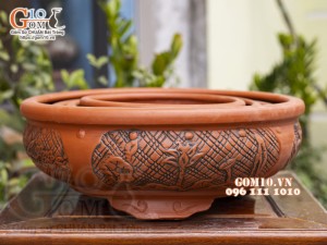 Bộ 4 chậu gốm đỏ khắc hoa, đường kính 39cm