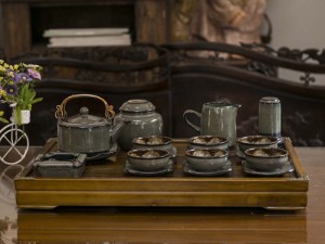 Bộ ấm chén ba chân nâu men hỏa biến, chén lòng hoa - đầy đủ phụ kiện 350ml