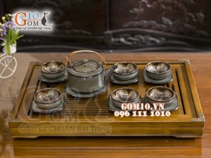 Bộ ấm chén ba chân nâu men hỏa biến, chén lòng hoa 350ml