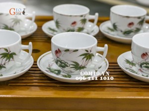Bộ ấm chén bưởi cành men trắng vẽ sen tre