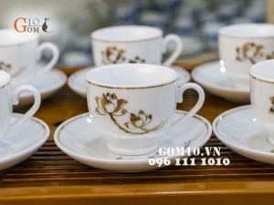Bộ ấm chén Camellia vẽ sen vàng kim