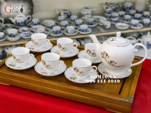 Bộ ấm chén Camellia vẽ sen vàng kim