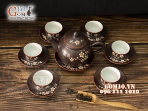 Bộ ấm chén cao cấp Sâu lòng hoa mai trắng - men nâu - chỉ đỏ