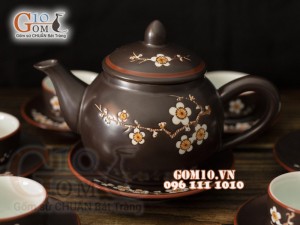 Bộ ấm chén cao cấp Sâu lòng hoa mai trắng - men nâu - chỉ đỏ