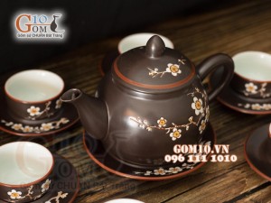 Bộ ấm chén cao cấp Sâu lòng hoa mai trắng - men nâu - chỉ đỏ