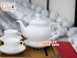 Bộ ấm chén cát tường men trắng, kẻ chỉ vàng kim 500ml