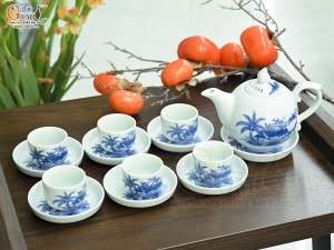 Bộ ấm chén chóp lửa men lam cổ cảnh Làng Quê, 350ml