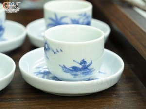 Bộ ấm chén chóp lửa men lam cổ cảnh Làng Quê, 350ml