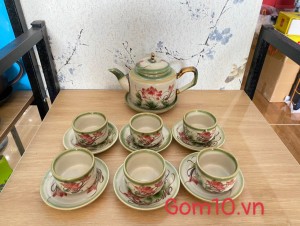 Bộ ấm chén chữ thập men vuốt, vẽ hoa Sen 400ml ( chén không quai)