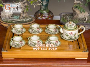 Bộ ấm chén chữ thập men vuốt, vẽ hoa Sen 430ml