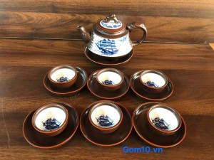 Bộ ấm chén dáng ba chân men nâu phối men lam chỉ đỏ cảnh Thuận buồm xuôi gió, 400ml