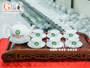 Bộ ấm chén dáng bưởi cành men trắng - in logo