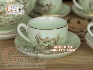 Bộ ấm chén dáng bưởi men ngọc họa tiết hoa Sen vẽ Vàng, 500ml