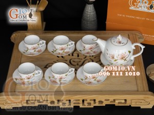 Bộ ấm chén dáng bưởi men trắng họa tiết hoa Đào, vẽ Vàng 500ml