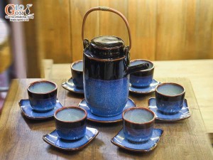 Bộ ấm chén dáng cao quai đồng men hỏa biến xanh đá