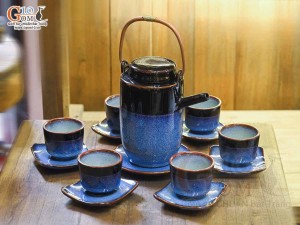 Bộ ấm chén dáng cao quai đồng men hỏa biến xanh đá