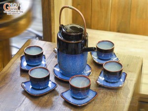 Bộ ấm chén dáng cao quai đồng men hỏa biến xanh đá