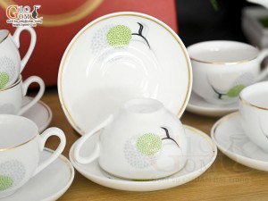 Bộ ấm chén dáng chóp lửa men trắng Bồ Công Anh, kẻ chỉ vàng kim, 500ml