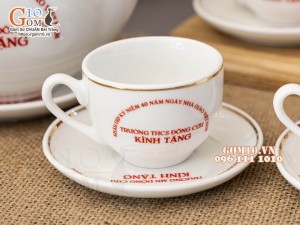 Bộ ấm chén dáng chóp lửa men trắng họa tiết Bồ Công Anh kẻ chỉ vàng, in logo quà tặng 20/11