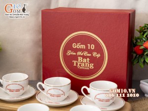 Bộ ấm chén dáng chóp lửa men trắng họa tiết Bồ Công Anh kẻ chỉ vàng, in logo quà tặng 20/11