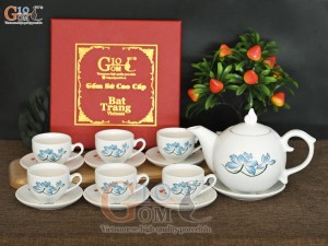 Bộ ấm chén dáng chóp lửa men trắng họa tiết Sen xanh, in logo quà tặng