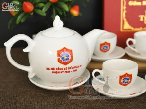 Bộ ấm chén dáng chóp lửa men trắng họa tiết Sen xanh, in logo quà tặng