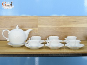 Bộ ấm chén mẫu đơn men trắng, 650ml