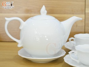 Bộ ấm chén mẫu đơn men trắng, 650ml