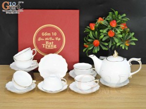 Bộ ấm chén mẫu đơn men trắng kẻ chỉ vàng kim 650ml