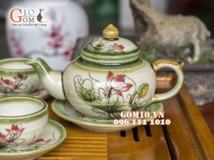 Bộ ấm chén dáng chóp men vuốt, vẽ sen 350ml