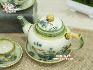 Bộ ấm chén dáng chóp men vuốt, vẽ tre xanh 350ml (Chén có quai)