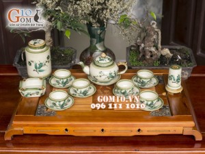 Bộ ấm chén dáng chóp men vuốt, vẽ tre xanh, đầy đủ phụ kiện