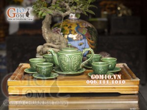 Bộ ấm chén dáng cổ khắc Rồng