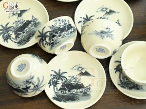 Bộ ấm chén dáng công men cổ cảnh Làng Quê, 350ml