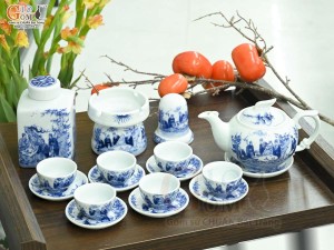 Bộ ấm chén dáng công men lam cổ cảnh Trúc Lâm Thất Hiền đầy đủ phụ kiện, 350ml