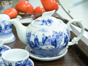 Bộ ấm chén dáng công men lam cổ cảnh Trúc Lâm Thất Hiền đầy đủ phụ kiện, 350ml