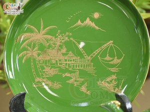 Bộ ấm chén dáng công men màu cảnh Làng Quê vẽ vàng 24k nền xanh lá, khay tròn, 300ml