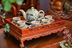 Bộ ấm chén dáng đào men rạn cổ, dung tích 600ml