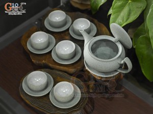 Bộ ấm chén dáng dẹt gốm hồng sa màu rêu, 300ml