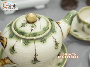 Bộ ấm chén dáng gốc cây men vuốt vẽ hoa rơi, 500ml