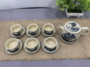 Bộ ấm chén dáng Hàn Quốc họa tiết Tùng Chùa, 300ml