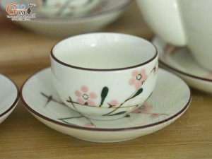 Bộ ấm chén dáng quả hồng men kem vẽ hoa Đào phai inlogo