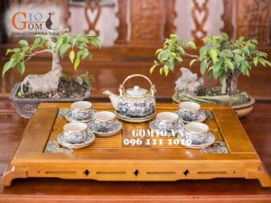 Bộ ấm chén dáng nhật vẽ sen men rạn cổ bọc đồng