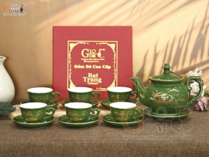 Bộ ấm chén dáng phú quý men xanh cảnh làng quê kẻ chi vàng kim, 500ml