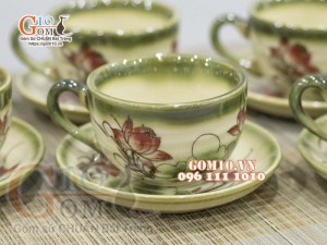 Bộ ấm chén dáng quả đào men vuốt, vẽ Sen 500ml