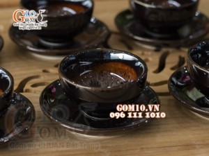 Bộ ấm chén dáng quả hồng đỏ men hỏa biến 300ml