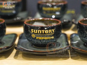 Bộ ấm chén dáng quả hồng men hỏa biến chén lòng hoa in logo quà tặng, 350ml