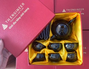 Bộ ấm chén dáng quả hồng men hỏa biến gấm quẹt, in logo