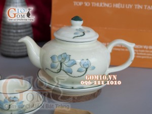 Bộ ấm chén dáng quả hồng men kem vẽ Sen xanh, 350ml